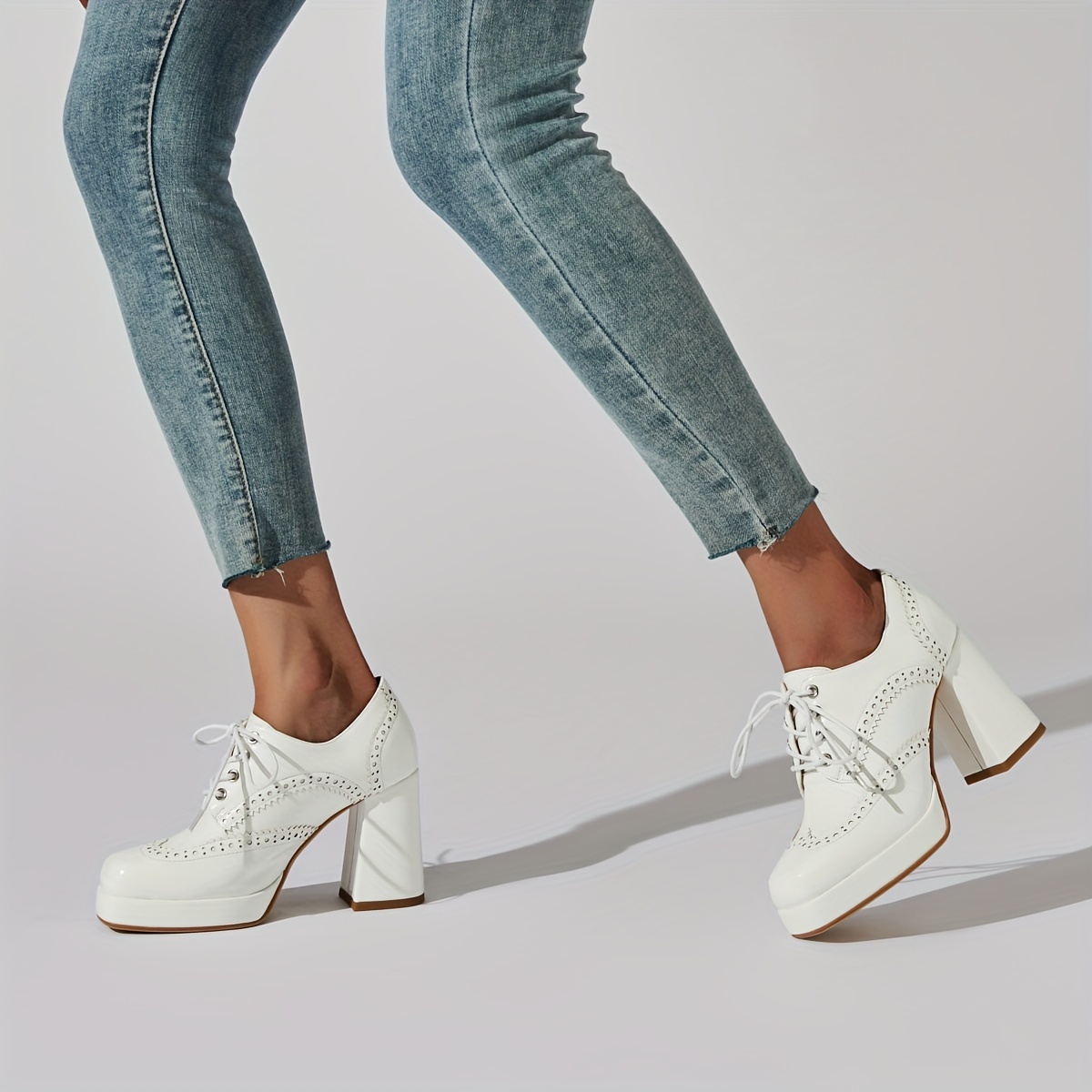 Women Patent Leather Oxford Lace Shoes Toe details 0